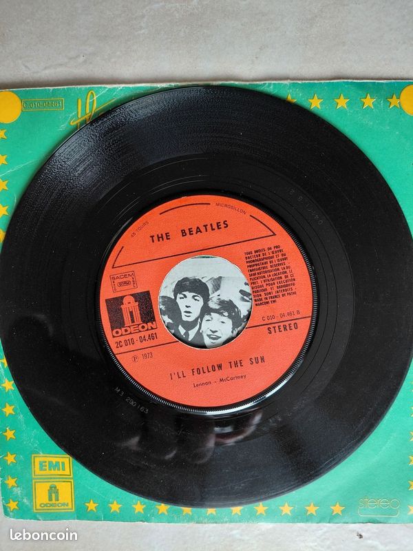 Beatles Lot 7 vinyle 45t vintage années 60 et 70 Pressage France, UK, Belgique etc.. Bon état· (image 8)