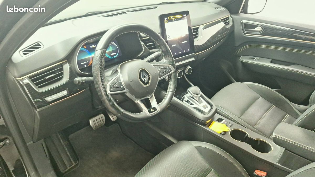 Renault arkana e tech hybride 145 22 engineered (image 11)