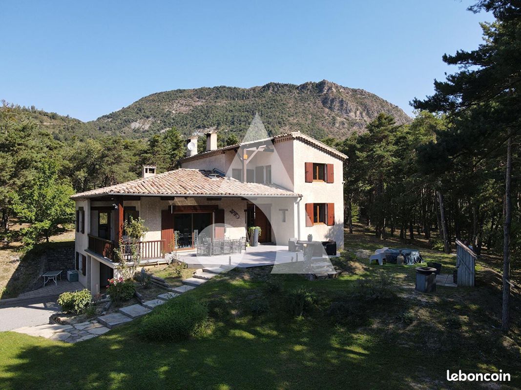 Maison 6 pièces 185 m² · à Veynes · 185 m² · 650 000 €
