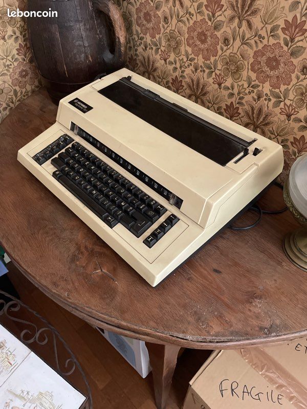 Machine à écrire vintage HERMES top-tronic 15-1 (image 2)