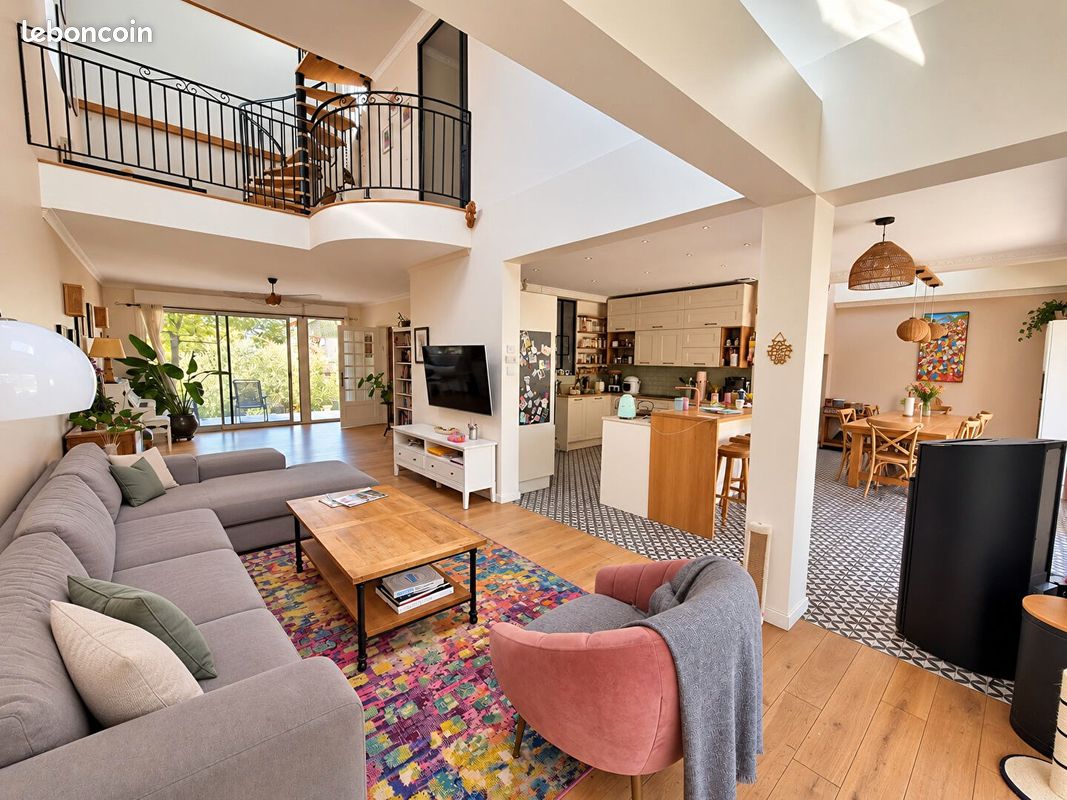 Maison 9 pièces 310 m² · à Fontenay-sous-Bois · 310 m² · 1 995 000 €