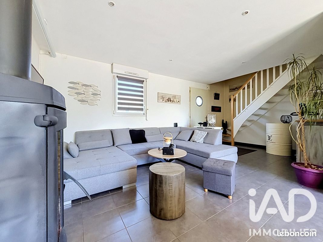 Propriété 4 pièces 100 m² (image 2)