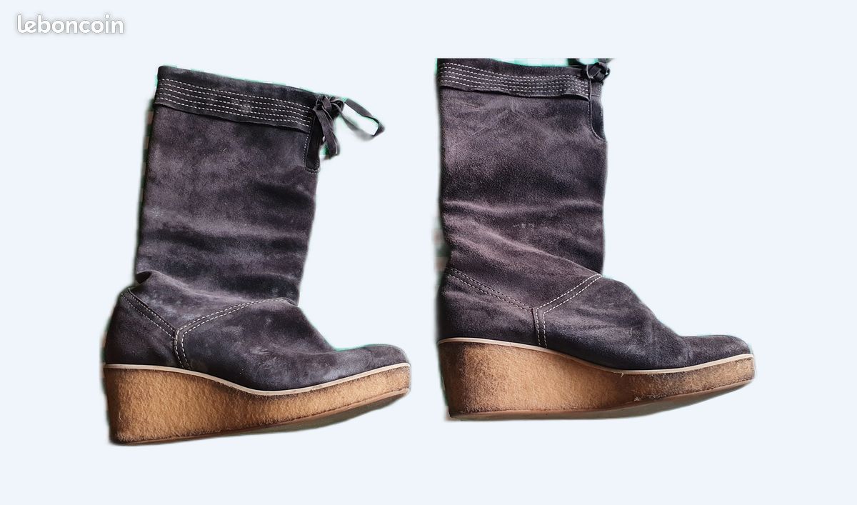 Bottes Marc Jacobs daim taupe talon compensé (image 1)