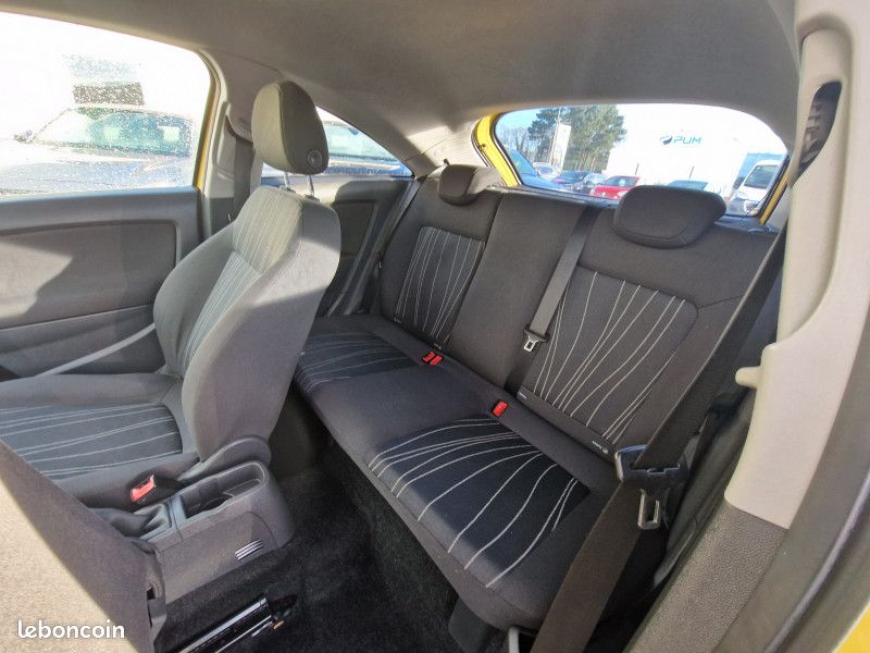 Opel CORSA 1.3 CDTI75 ENJOY 3P (image 8)