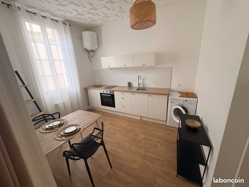 Immeuble 6 pièces 97 m² · à Angoulême · 97 m² · 250 000 €