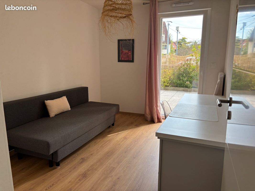 Local commercial 4 pièces 85 m² · à Strasbourg · 85 m² · 390 €