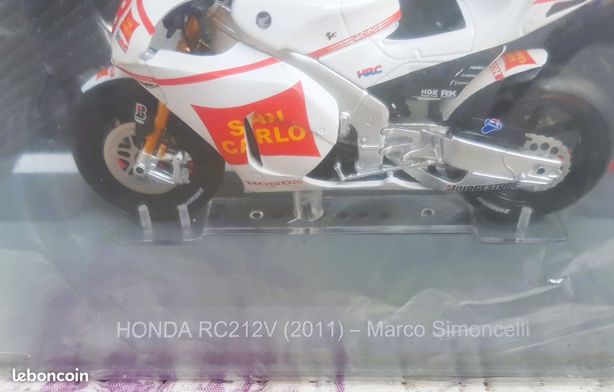 Moto GP Marco Simoncelli 2011 (image 2)