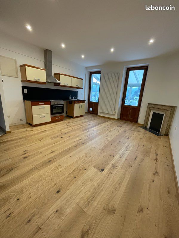 Appartement 3 pièces 65 m² · à Aix-les-Bains · 65 m² · 990 €