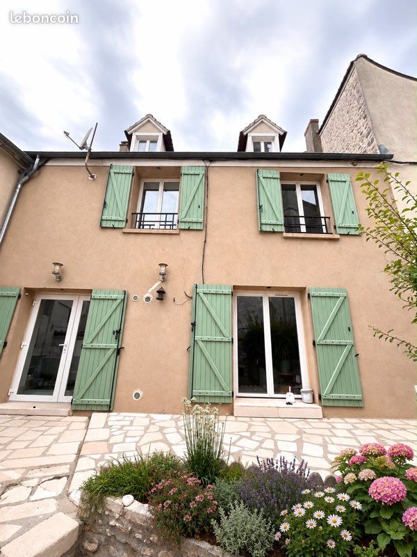 Maison 6 pièces 120 m² · à Étampes · 120 m² · 253 000 €