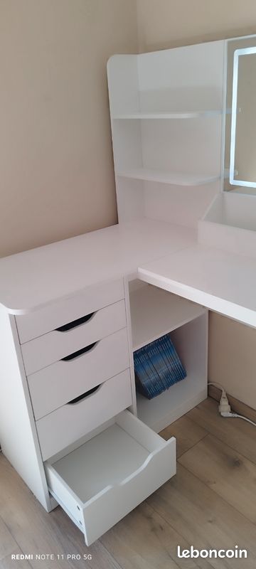 Superbe coiffeuse miroir éclairé et prises intégrées (image 7)