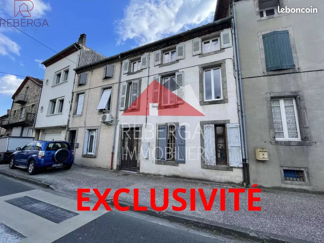 Immeuble 188 m² · à Saint-Amans-Soult · 188 m² · 135 000 €