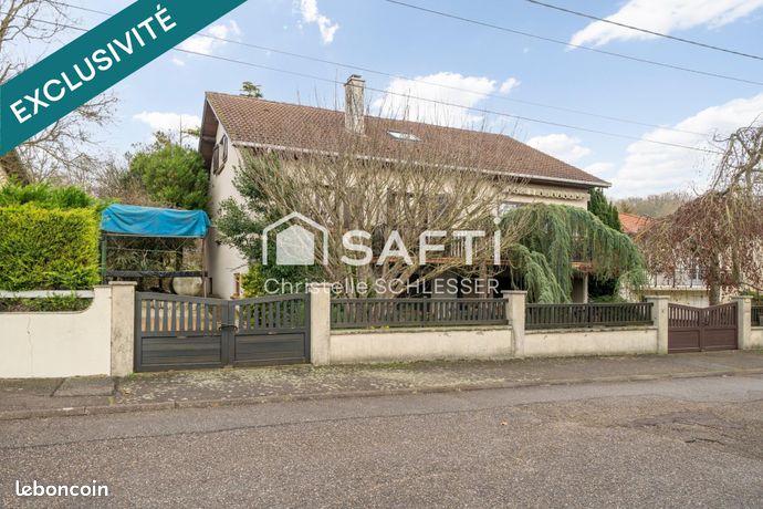 Maison 8 pièces 195 m²