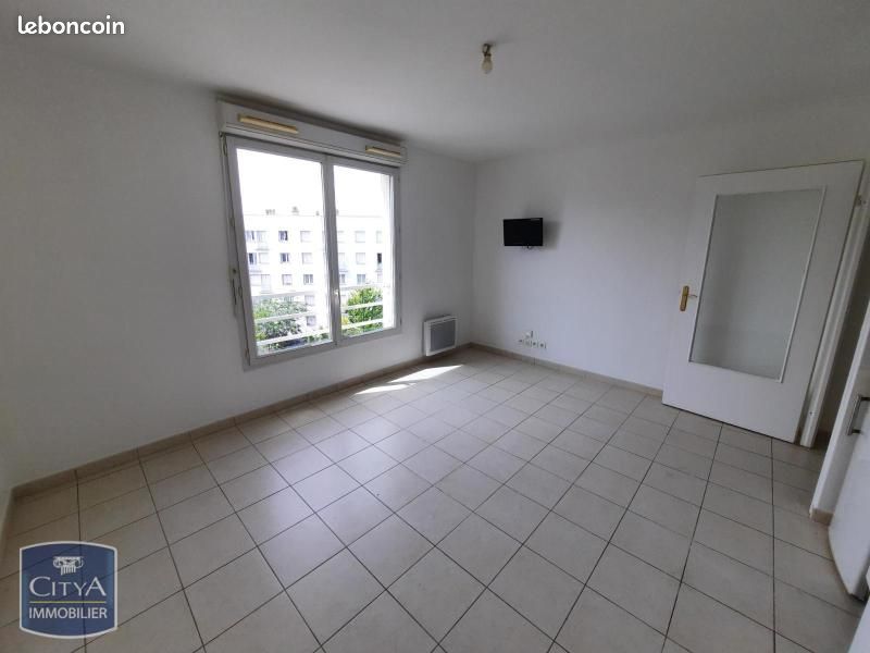 Appartement 1 pièce 25 m² · à Corbeil-Essonnes · 25 m² · 531 €/mois