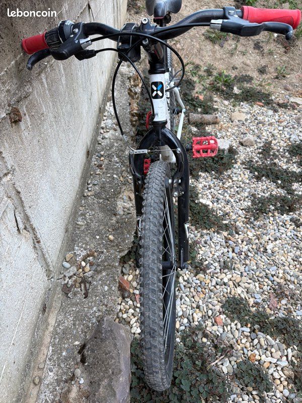 VTT enfant B’Twin 24 pouces (image 2)