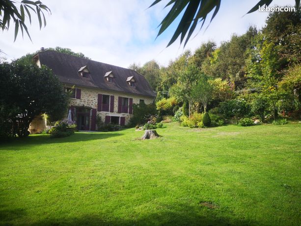 Grande maison de campagne
