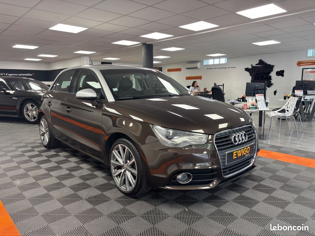 AUDI A1 SPORTBACK 1.6 TDI 90 Ch AMBIENTE S-TRONIC BVA (image 11)