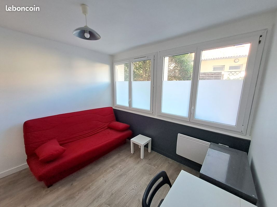Appartement 1 pièce 14 m² · à Chamalières · 14 m² · 390 €/mois