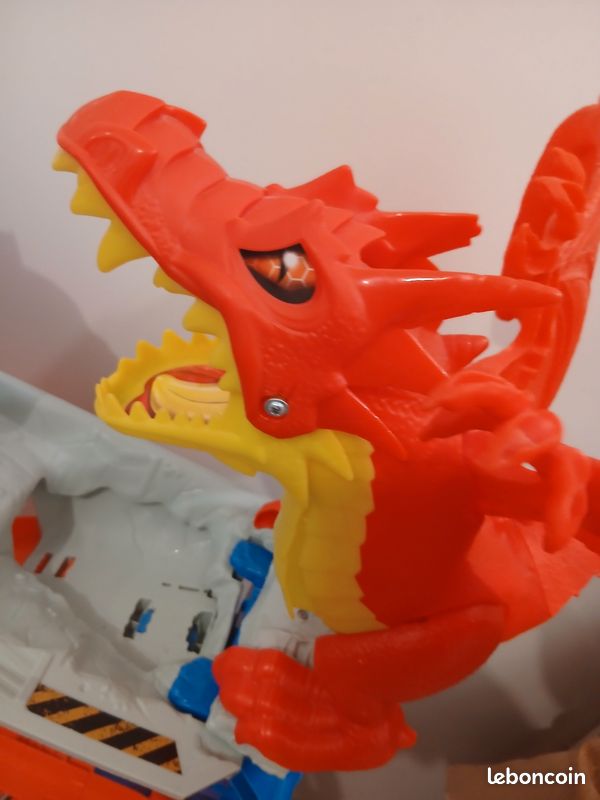 Garage hot wheels dragon (image 3)