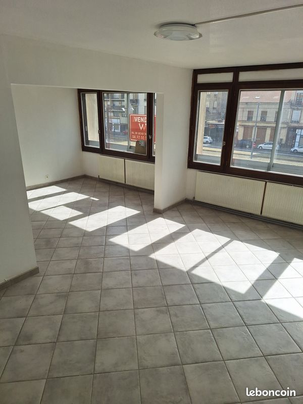 Appartement 5 pièces 111 m² · à Saint-Étienne · 111 m² · 1 100 €