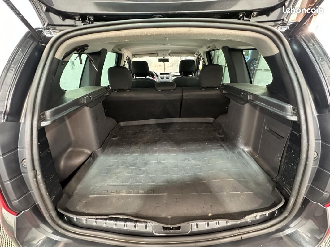 Dacia Duster 1.5 dCi 110 4x4 Lauréate +ATTELAGE (image 16)