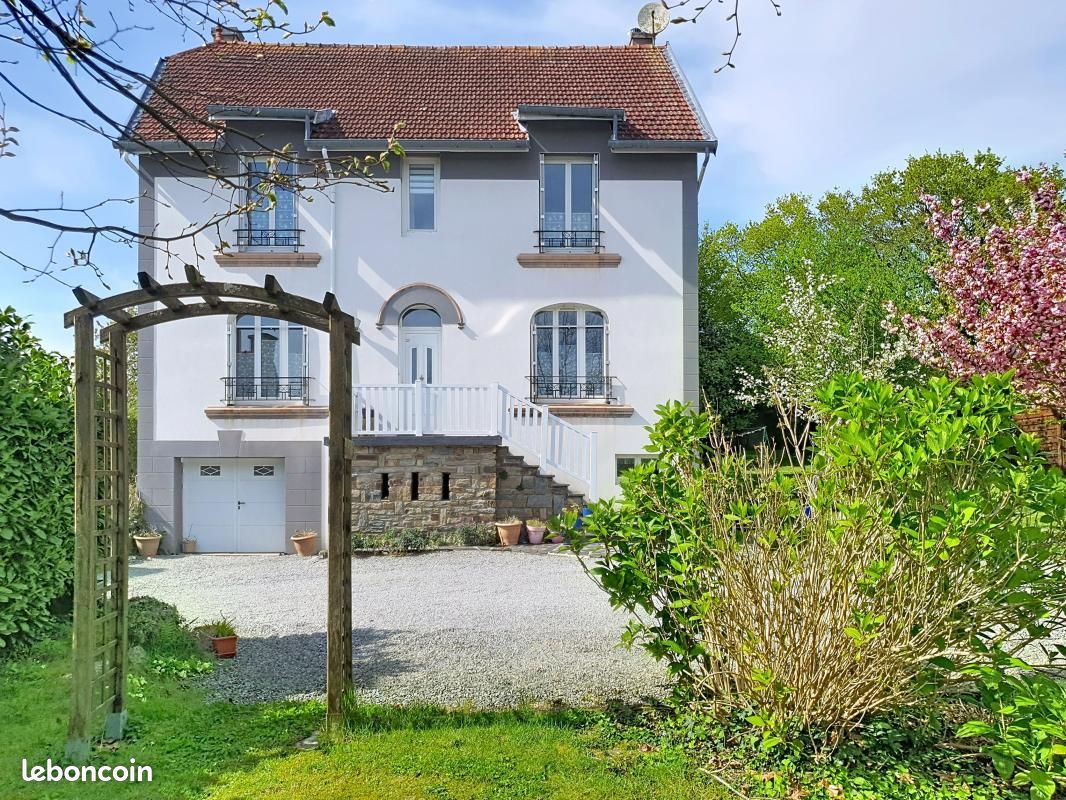 Maison 5 pièces 157 m² (image 1)