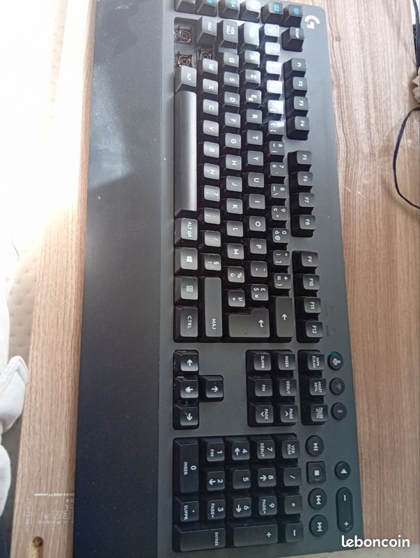 Clavier Logitech (image 1)