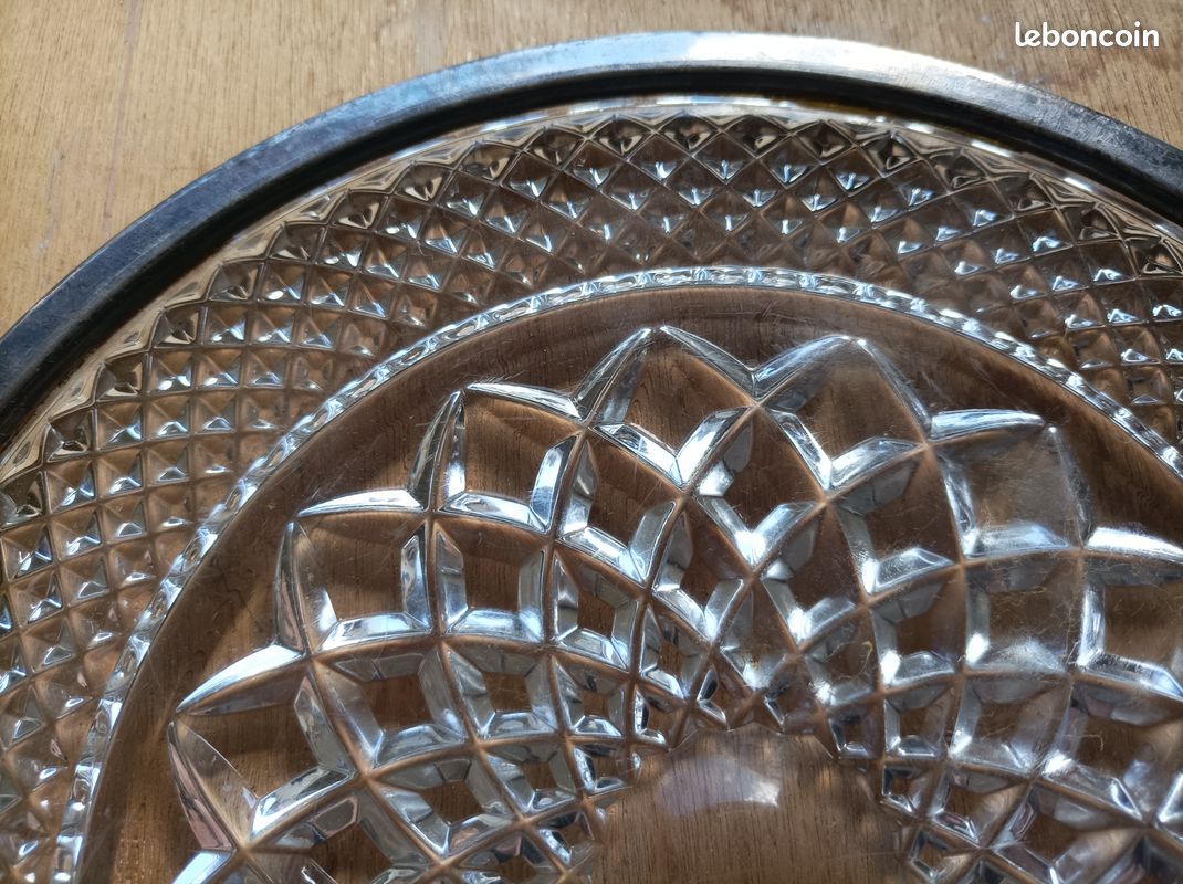 Dessous de plat en verre ou cristal taillé cerclé métal argenté (image 10)