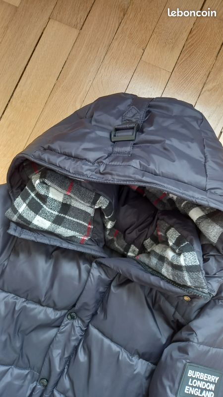 Doudoune Burberry noire taille M (image 4)