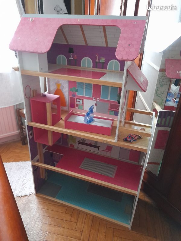 Maison de poupée (image 1)