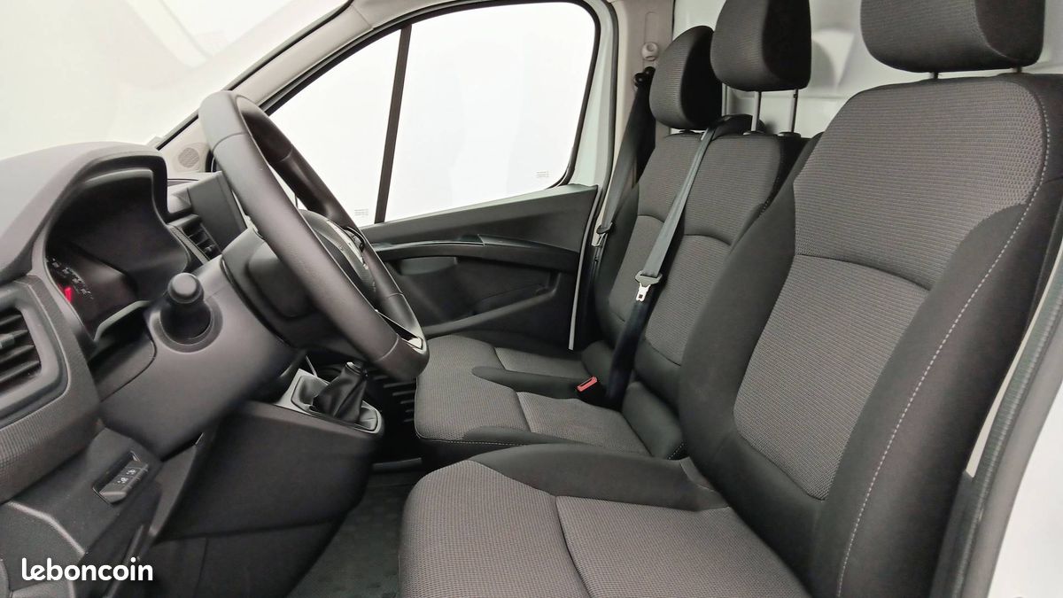 Renault trafic fgn l1h1 3000 kg blue dci 130 (image 12)