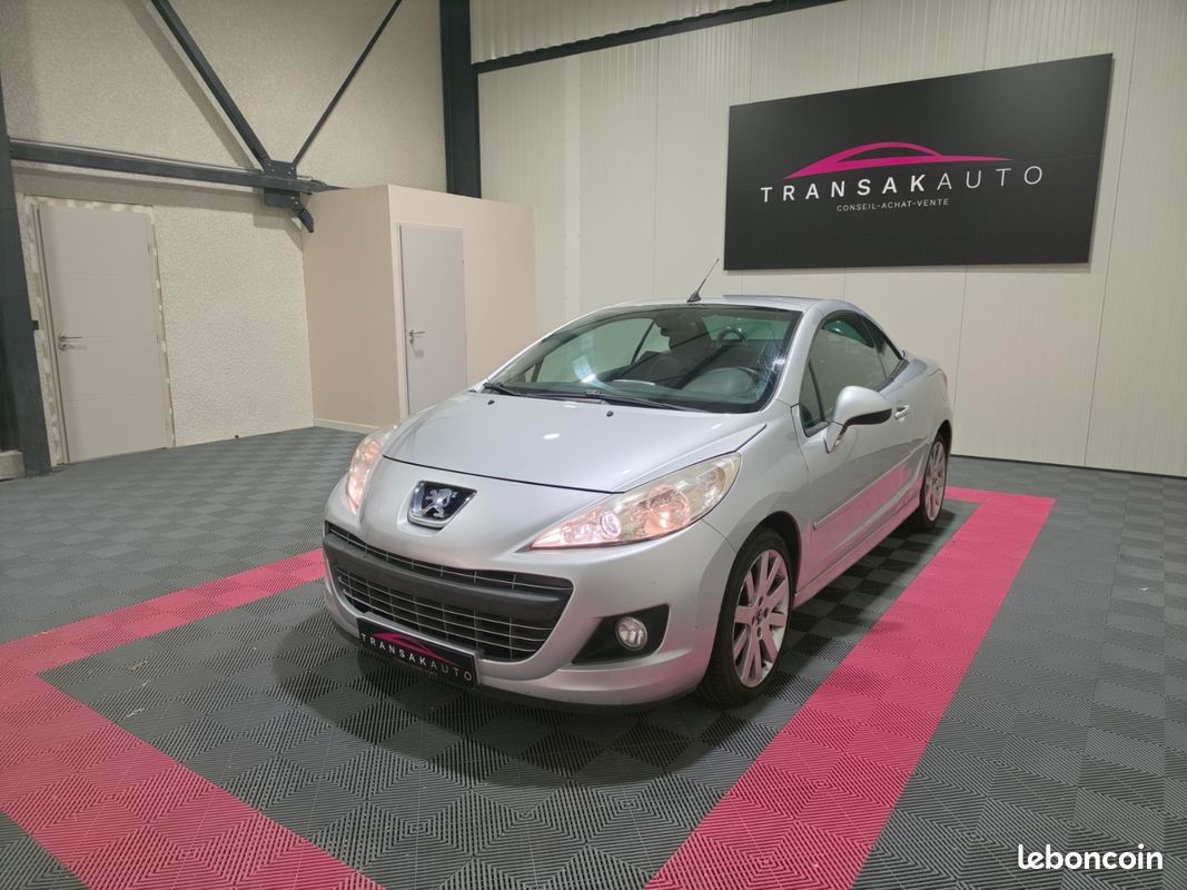 PEUGEOT 207 CC 1.6 HDi 112ch FAP BLUE LION Sport (image 14)