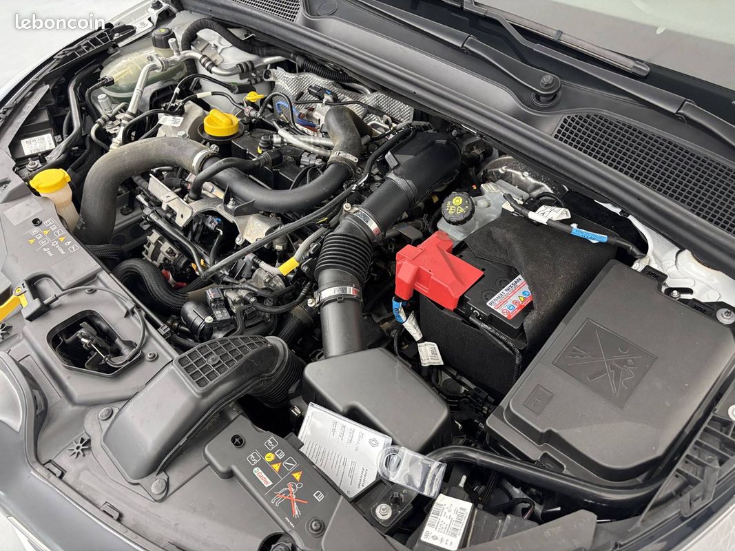 RENAULT Clio TCe 90 - 21 Business (image 27)