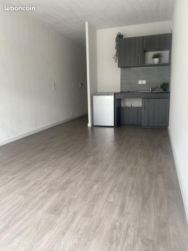 Appartement 1 pièce 15 m² · à Nantes · 15 m² · 434 €