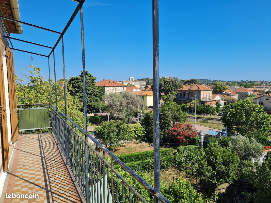 Appartement 3 pièces 60 m² · à Toulon · 60 m² · 787 €/mois