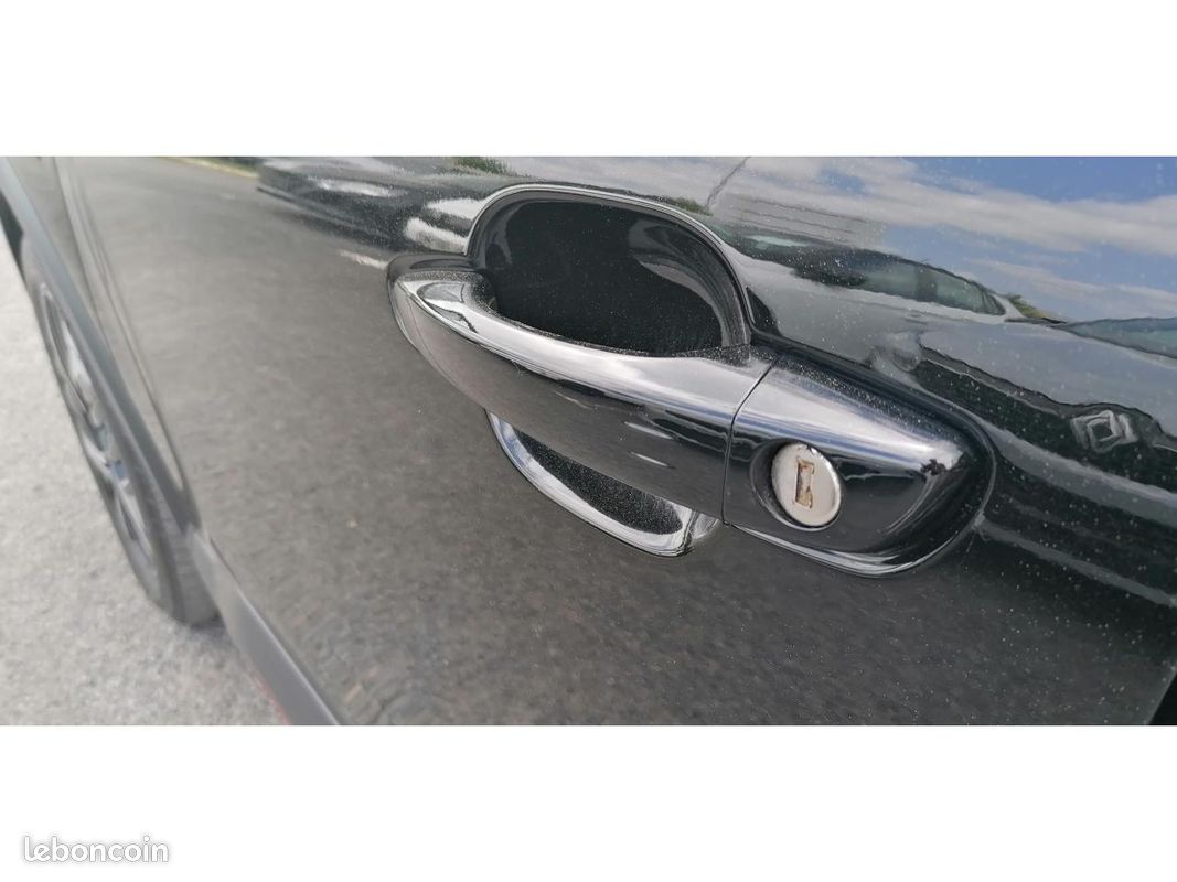 CITROEN C4 1.5 BlueHDi 130 EAT8 Shine Pack (image 24)