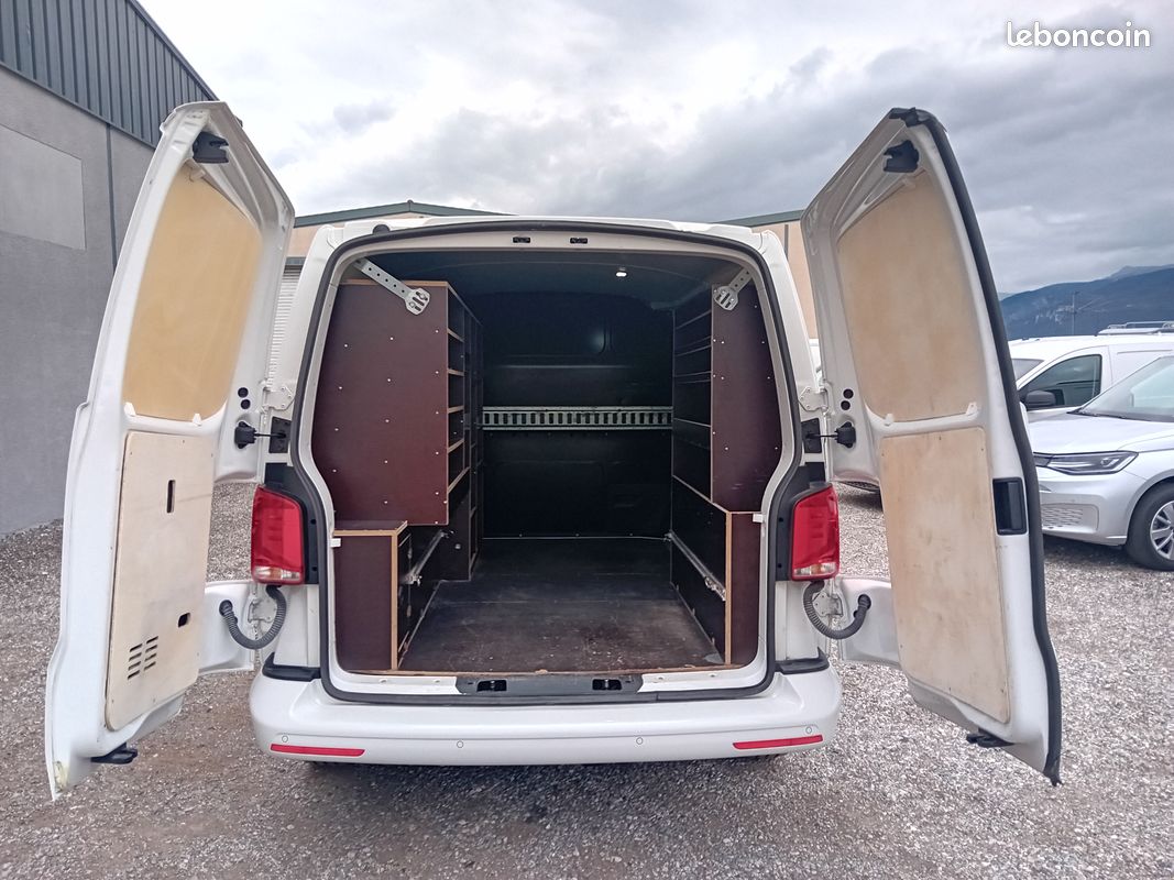 26600 e ht volkswagen transporter t6.1 2.0 tdi 150 cv dsg7 l1h1 businnes plus bva (image 3)