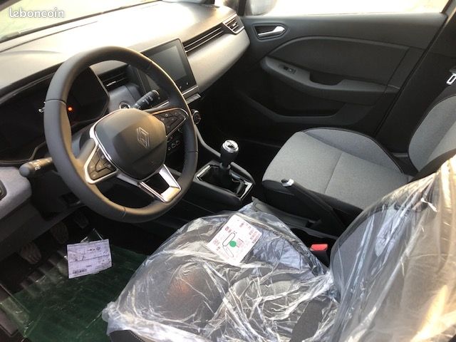 Renault Clio (5) génération Blue dCi 100 -25 + Navigation (image 13)
