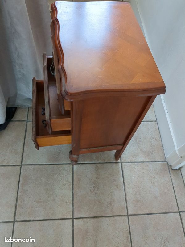 Commode en bois (image 3)