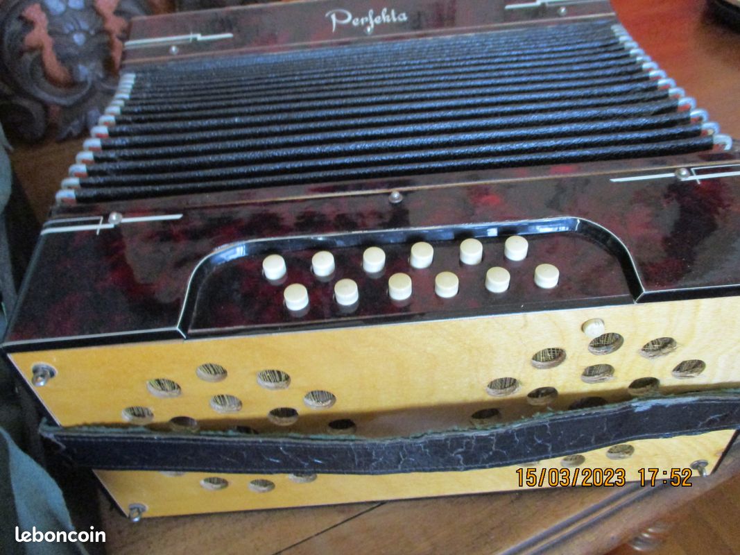 Ancien accordéon de piano ADLER PERFEKTA rouge (image 9)