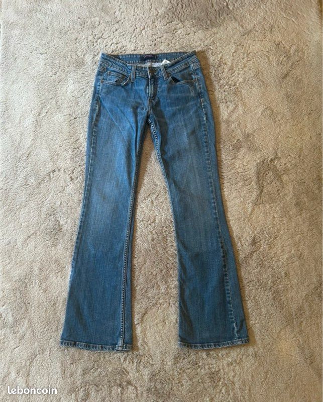 (522) Levi's 518 Jean femme évasée bleu taille W24 L30 (image 3)