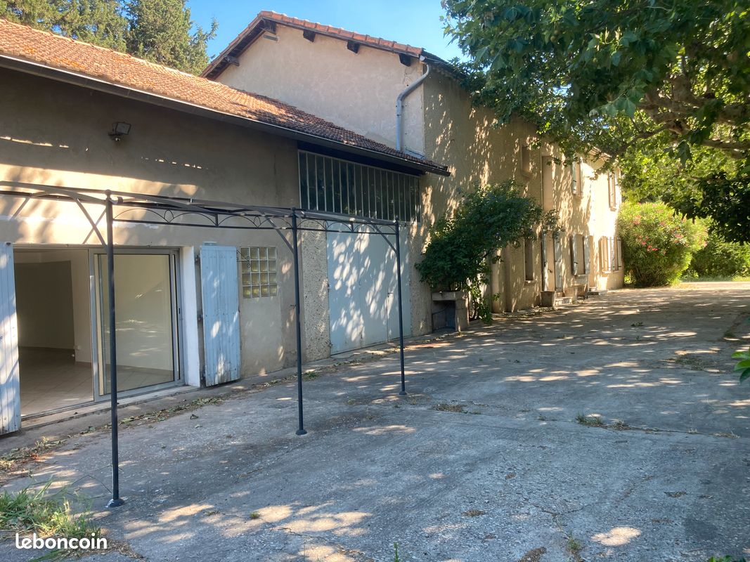 Maison 13 pièces 250 m² · à Avignon · 250 m² · 575 000 €