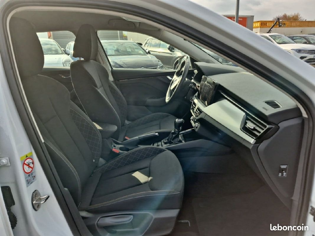 SKODA Scala 1.0 TSI Evo 110 ch DSG7 Business (image 11)