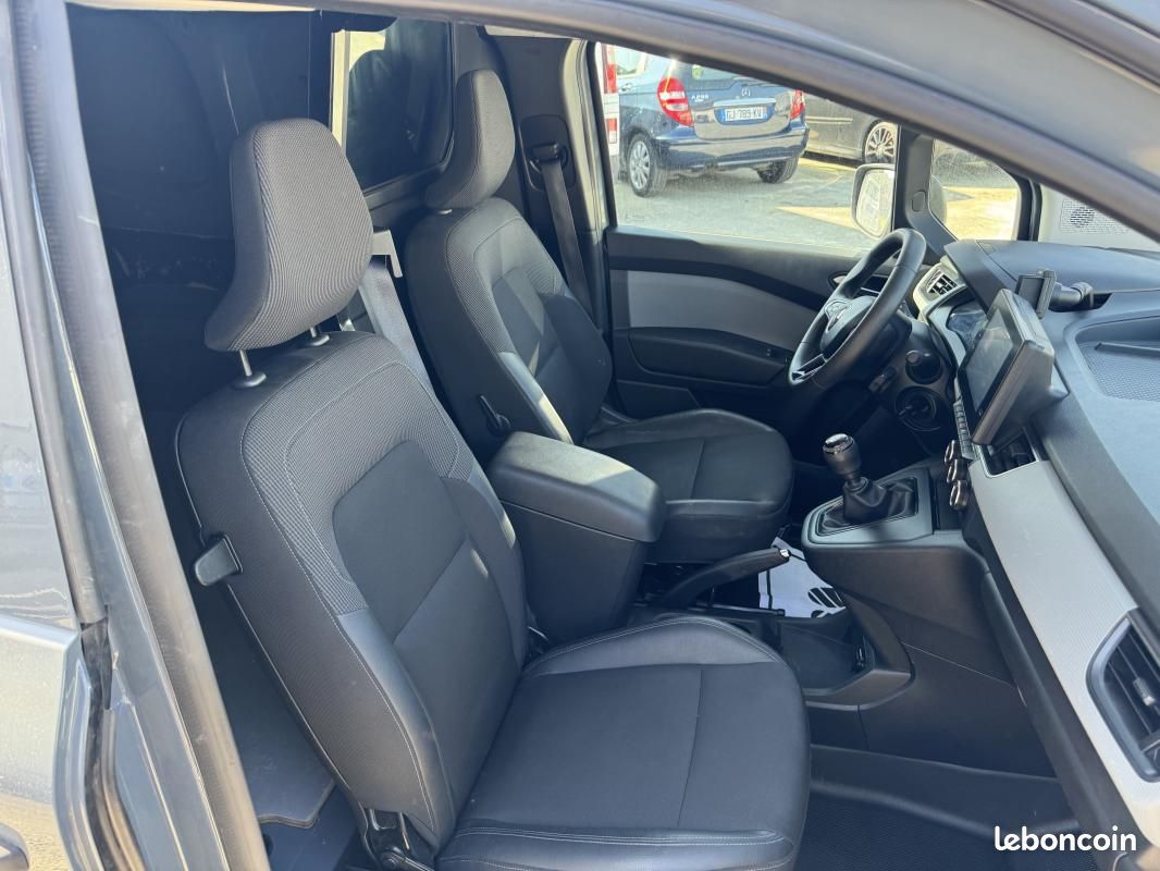 Renault Kangoo Van 1.5 Blue dCi 95ch Grand Confort Sésame Ouvre Toi/TVA/ TOUT ENTRETIEN (image 9)
