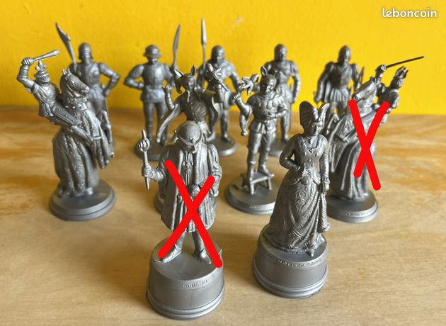 Lot De 14 Figurines Médiévales Café Mokarex - Jeu D'échecs Et Décoration