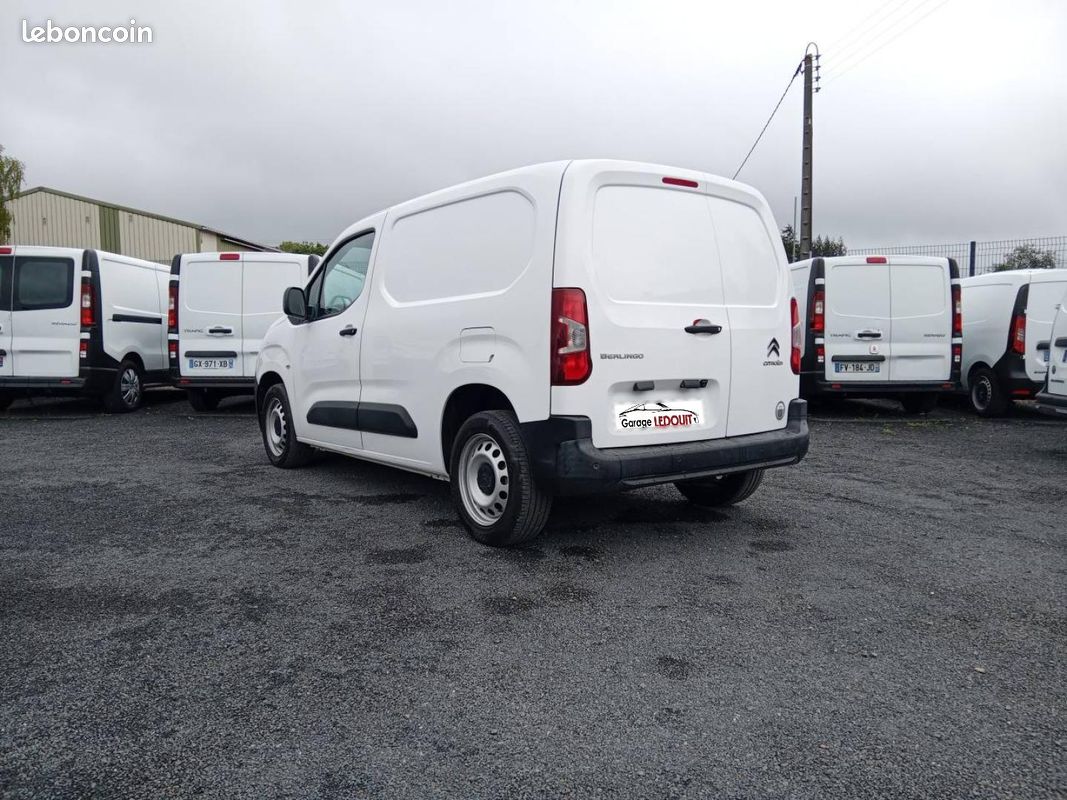 Citroen Berlingo Van 12 400 HT M 1.6 BlueHDi 100ch Club 3 Places (image 3)
