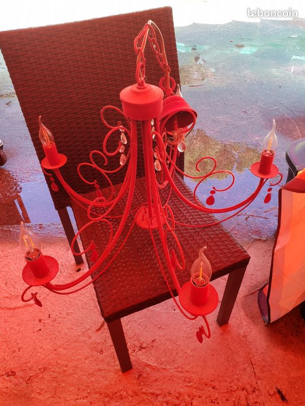 Lustre (image 1)