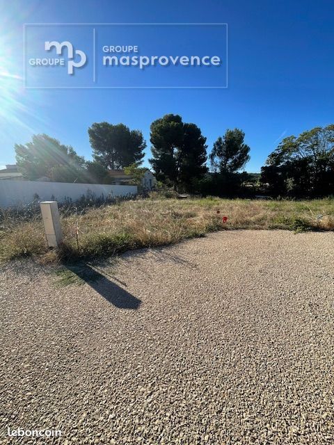 Terrain 457 m² · à La Fare-les-Oliviers · 250 000 €