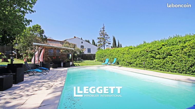 Maison 7 pièces 222 m²