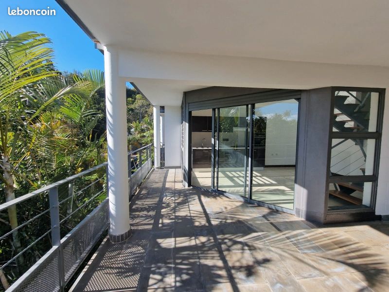 Appartement 6 pièces 143 m² · à Saint-Denis · 143 m² · 430 000 €