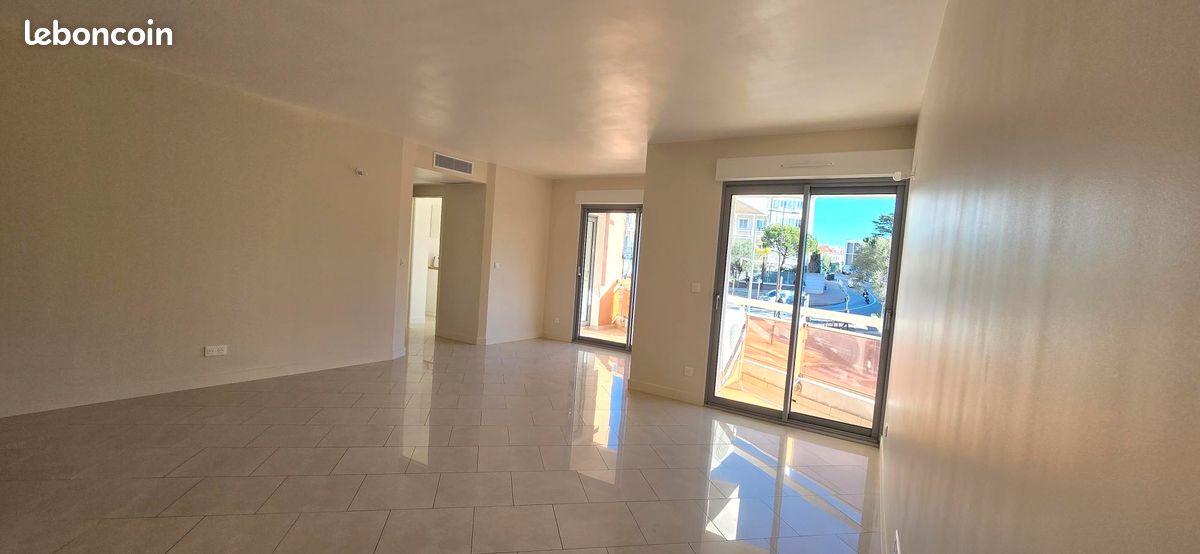 Appartement 3 pièces 69 m² · à Antibes · 68,9 m² · 299 000 €